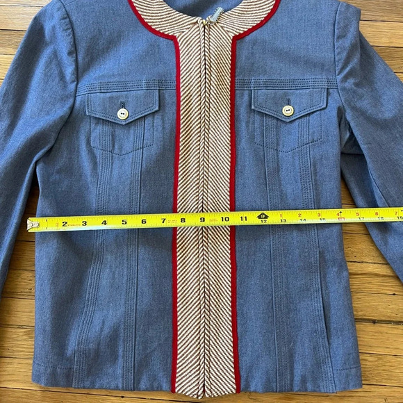 VINTAGE St. John’s Pre-Fall ‘07 Denim Zip-Up Blazer | Medium/Large - Picture 5 of 11